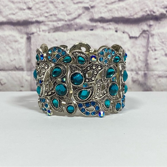 Jewelry - Peacock Vibe Cuff Stretch Bracelet